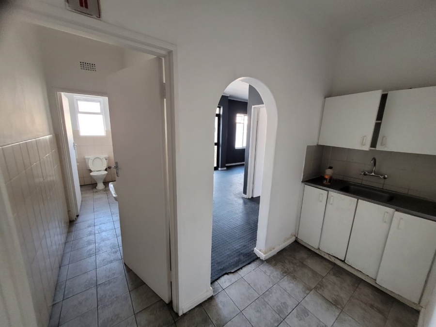 To Let Commercial Property for Rent in Montague Gardens Western Cape